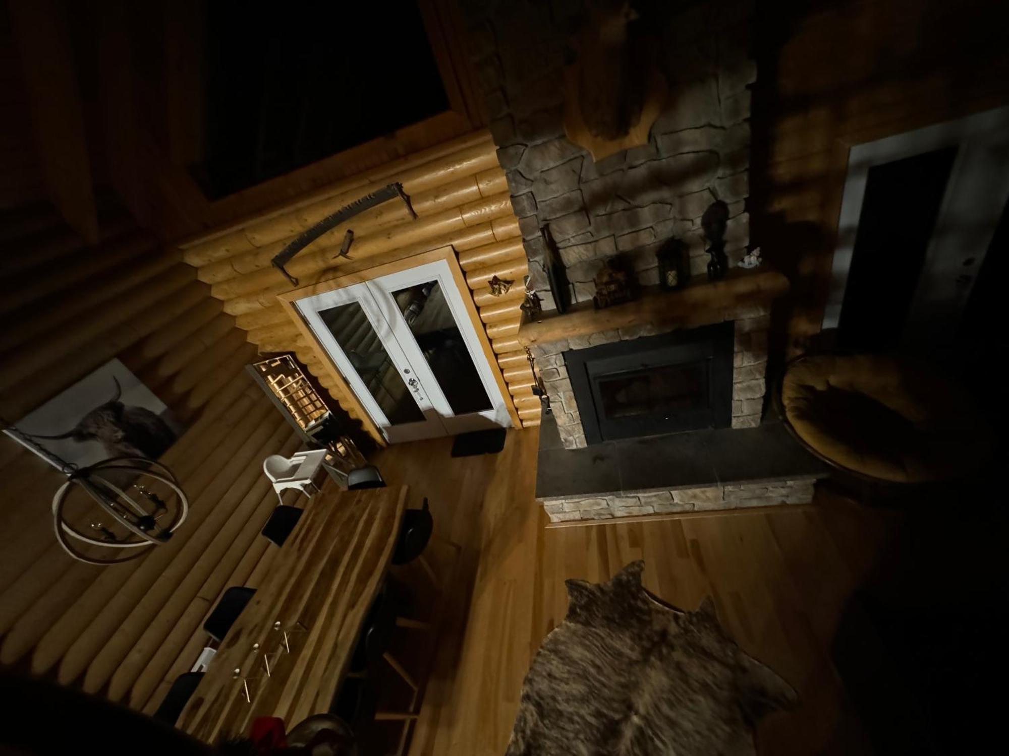 Saint Adolphe D'Howard Le Courchevel Luxe Chalet - Private Pool - Jacuzzi - Ski מראה חיצוני תמונה